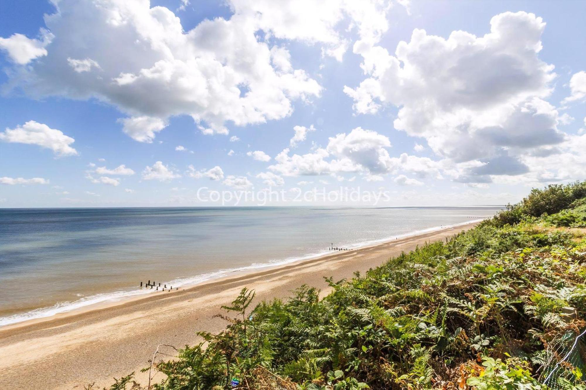 Beautiful Caravan For Hire With A Partial Sea View In Suffolk Ref 32042Az Lowestoft Εξωτερικό φωτογραφία