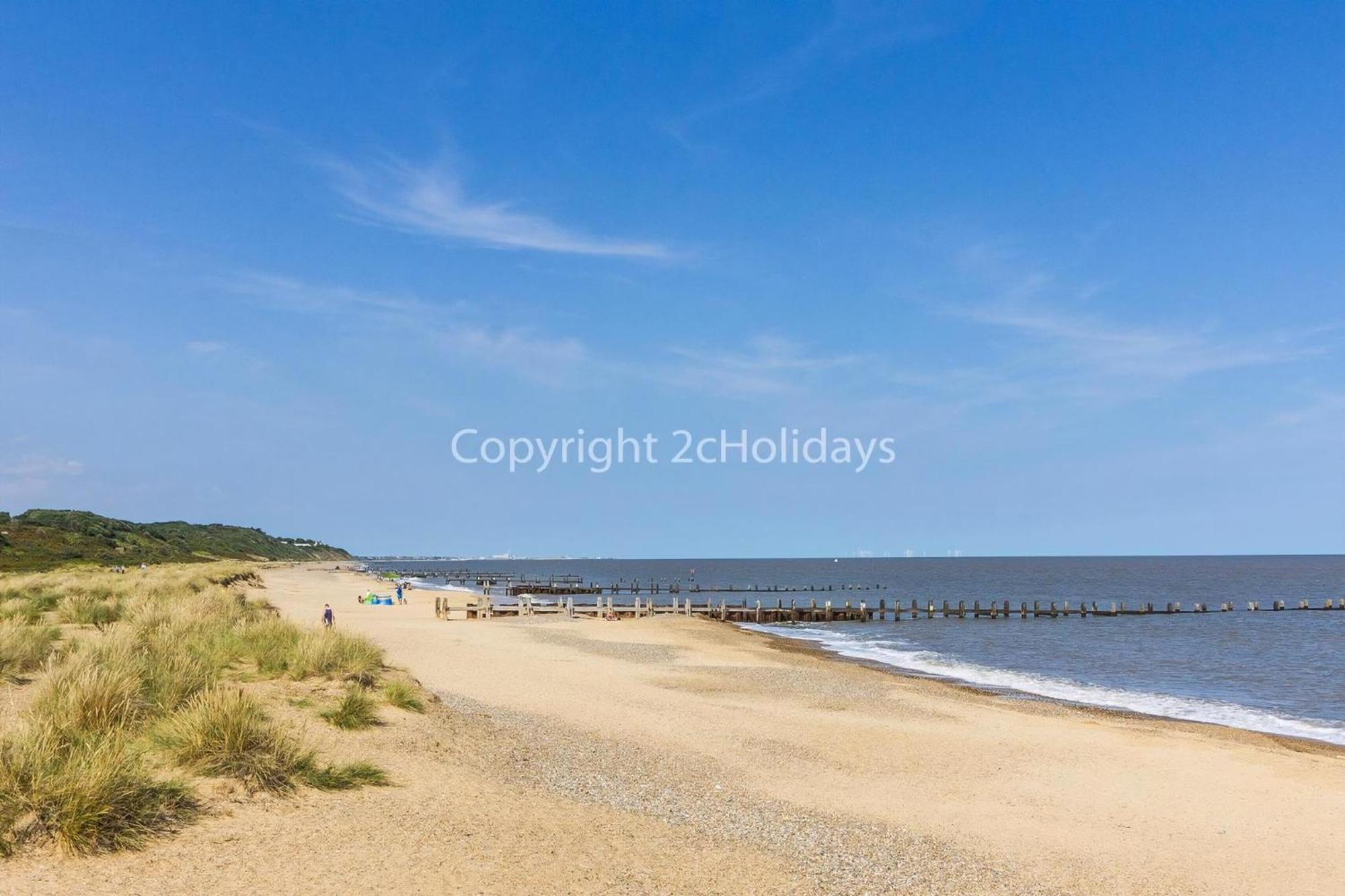 Beautiful Caravan For Hire With A Partial Sea View In Suffolk Ref 32042Az Lowestoft Εξωτερικό φωτογραφία